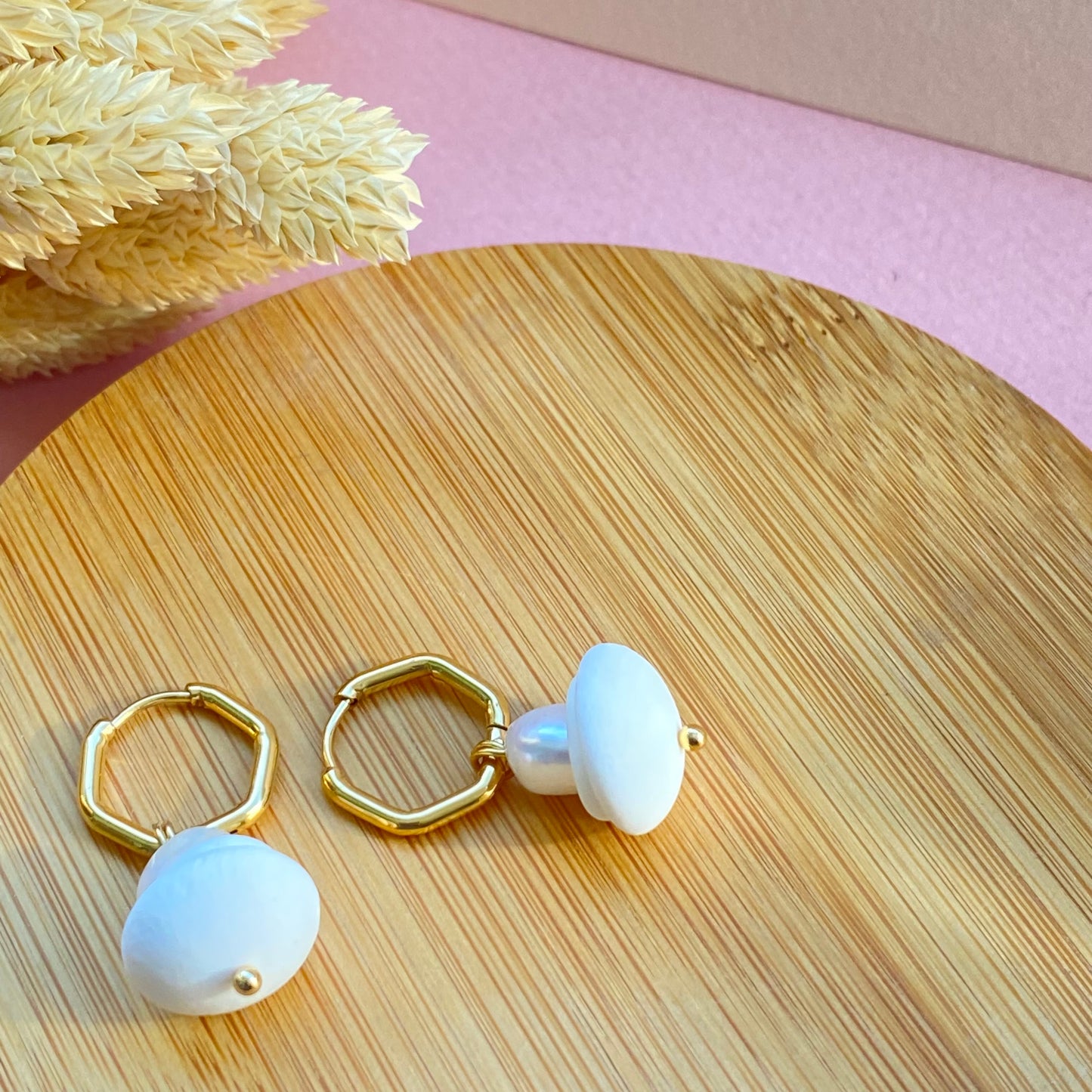 Pearl cups